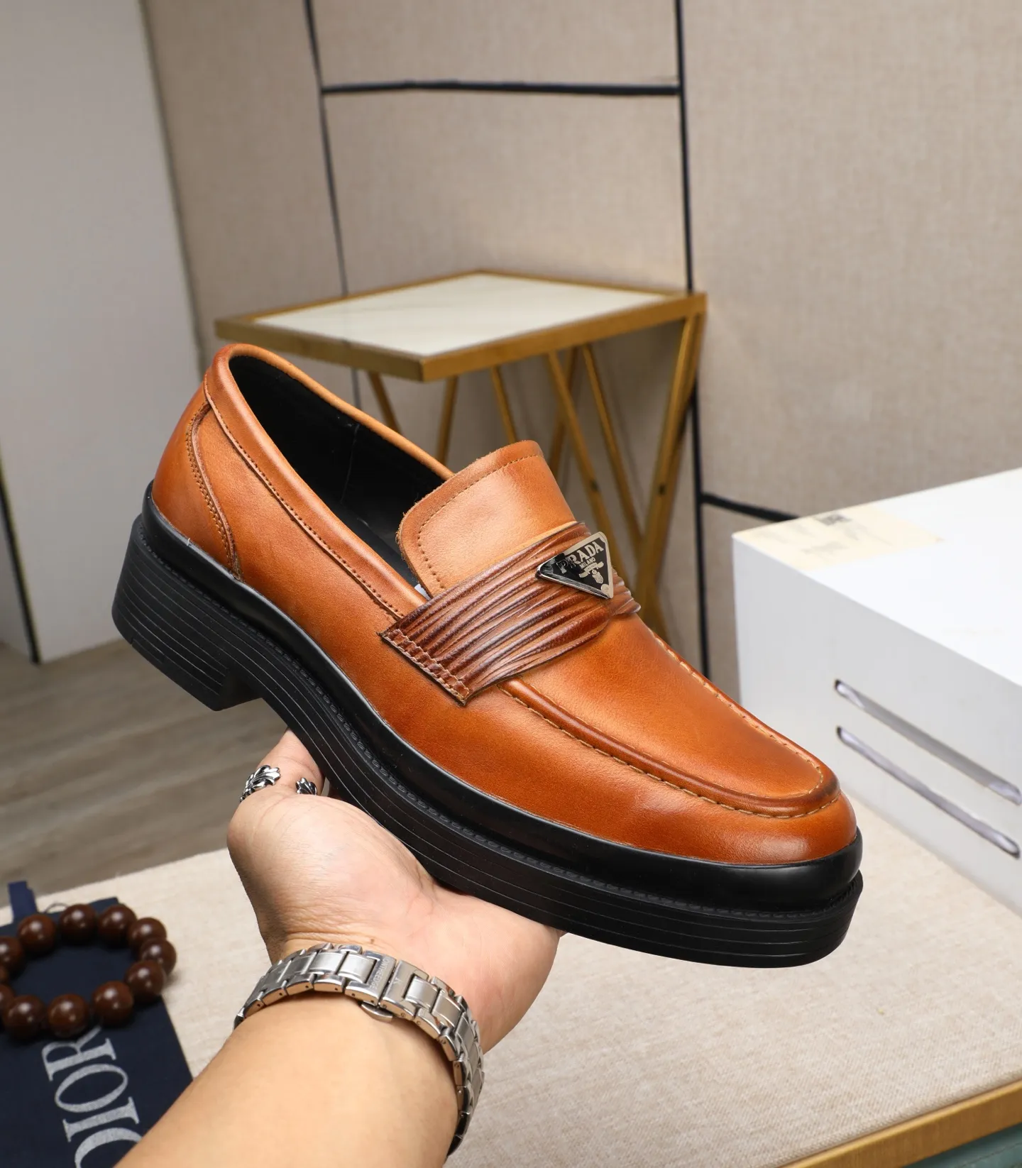 Men's men's shoes 💰540 (water-dyed cow leather) 📛📛PRADA high-end counter's latest formal business leather shoes 👔original and highest quality! Imported from Italy 🇮🇹 first-layer calfskin fabric ➕ cowhide lining Original outsole Formal size: 38➖44 (45 customized)